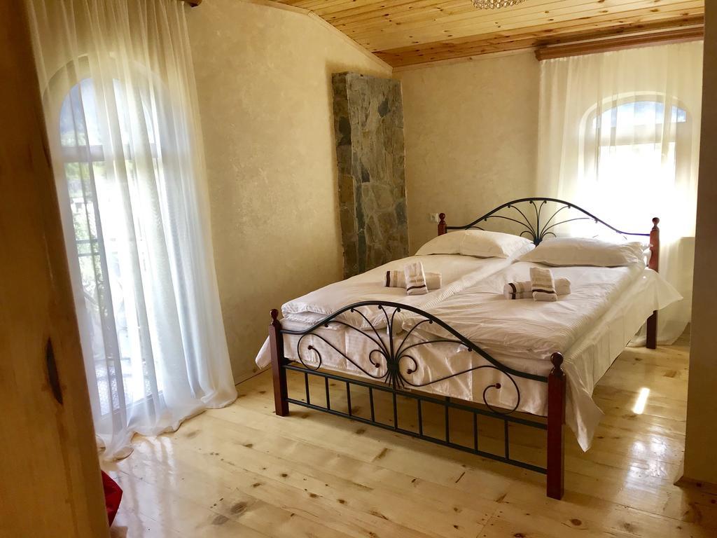 Laghami Guest House Mestia Eksteriør bilde